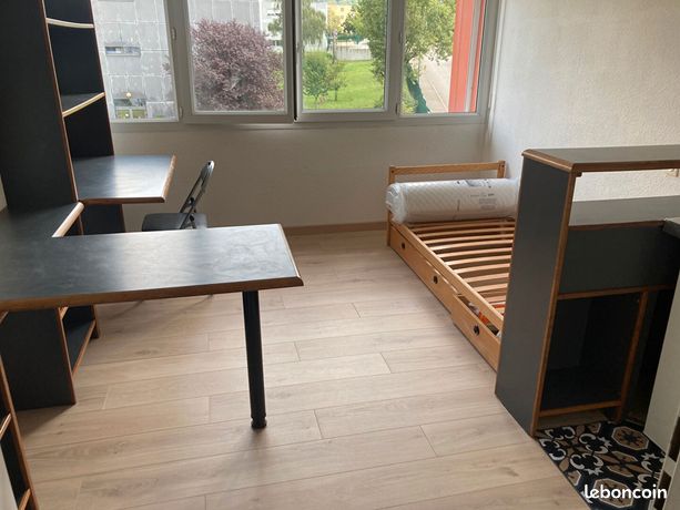 Studio 1 pièce 19 m²