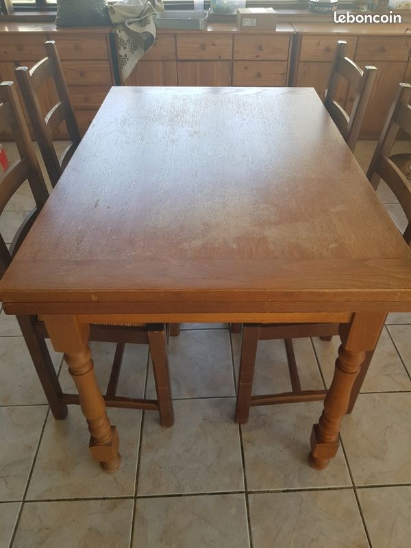 Table bois + 4 chaises (image 1)