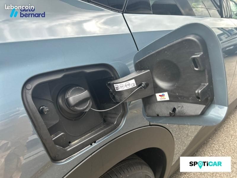 Peugeot 3008 1.2 Hybrid 145ch Allure e-DCS6 (image 12)