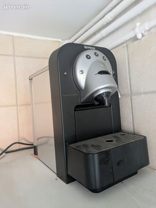 Machine a café Nespresso Électroménager