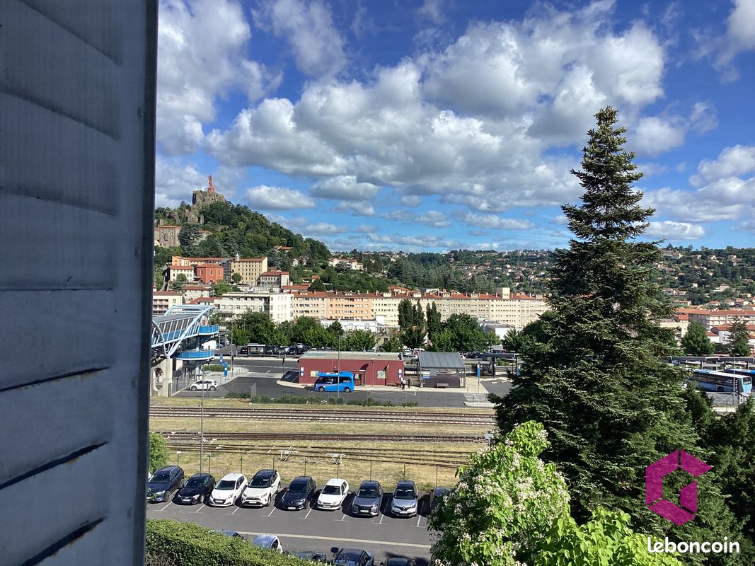 Appartement 4 pièces 66 m² · à Le Puy-en-Velay · 66 m² · 81 000 €