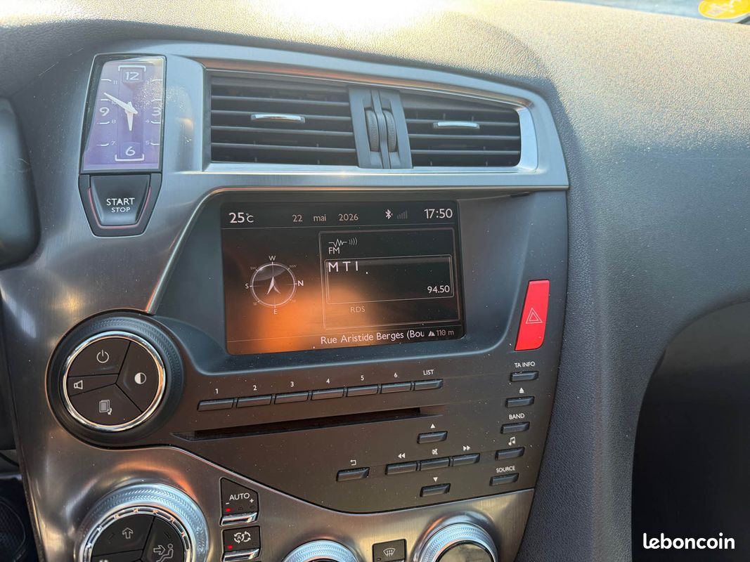 Citroen ds5 hybrid4 2.0 hdi 163ch 4x4 so chic etg fulls options garantie (image 15)