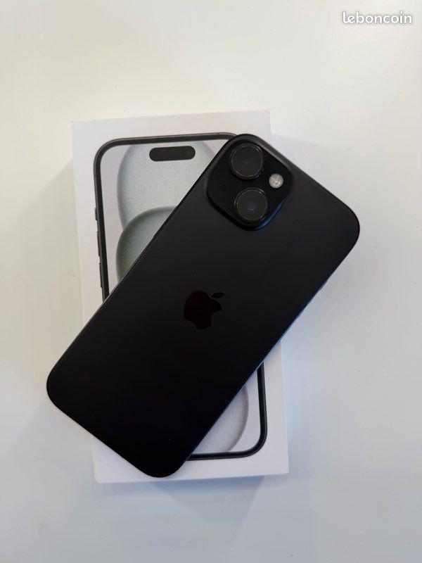 Iphone 15 , 128 GO , Très Bon etat (image 1)