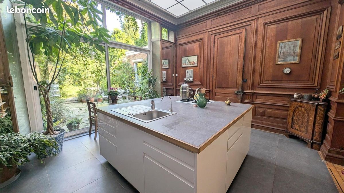 Maison 8 pièces 340 m² · à Roubaix · 340 m² · 539 000 €
