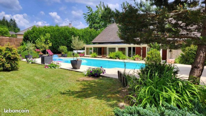 Maison de ville 8 pièces 145 m²