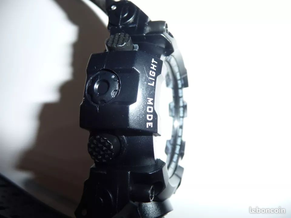 Montre numérique -Homme , lumineuse,etanche,chrono,alarme,reveil-bracelet black (image 5)