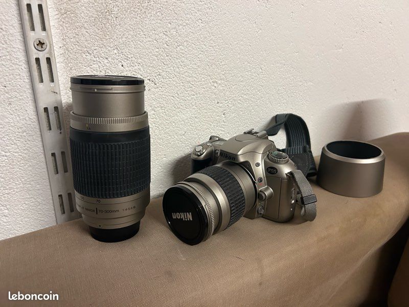 Appareil photo argentique Nikon (image 3)
