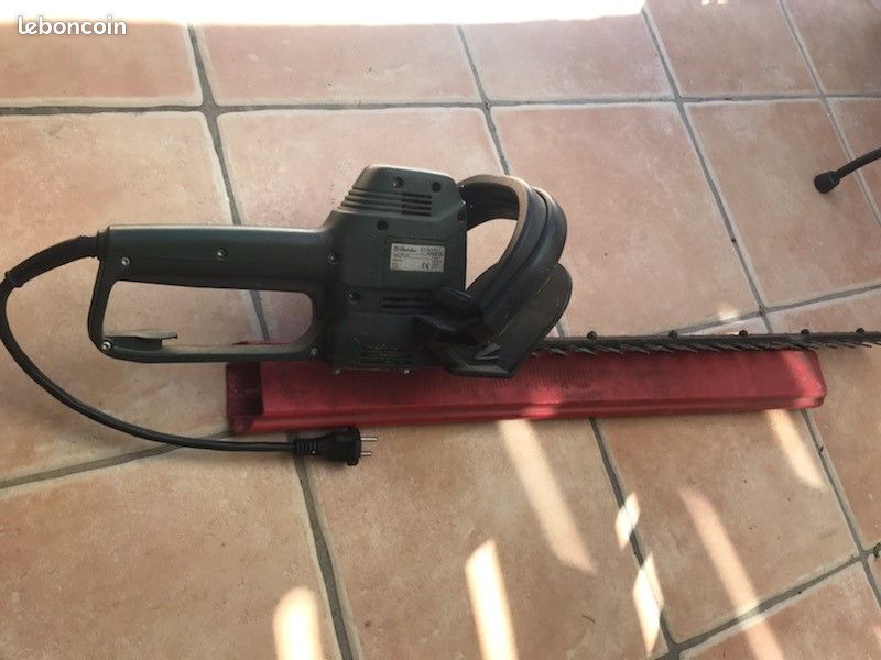 Taille haie electrique (image 1)