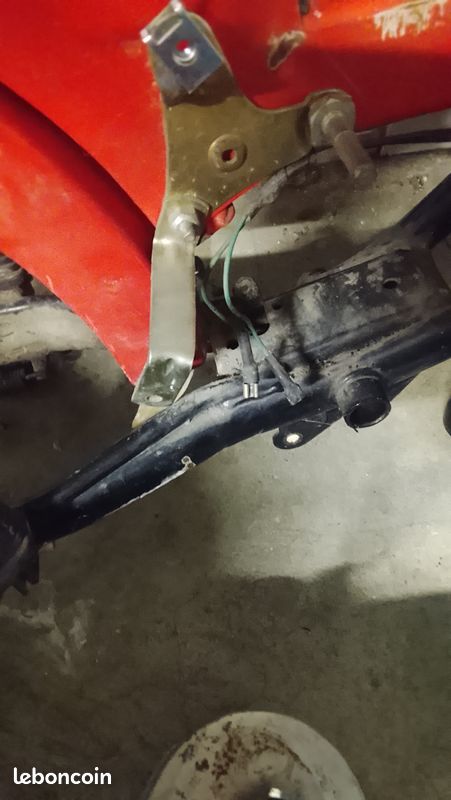 Support capotage Peugeot 103 racing / chrono / crx (image 1)