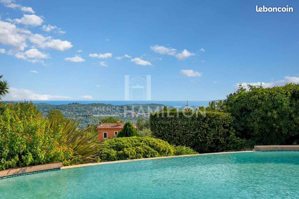 Maison 6 pièces 175 m² · à Châteauneuf-Grasse · 175 m² · 1 250 000 €