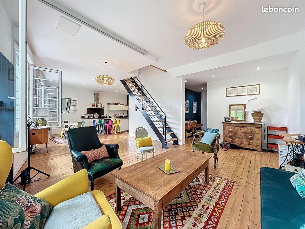 Appartement 6 pièces 203 m² · à Pau · 203 m² · 381 000 €