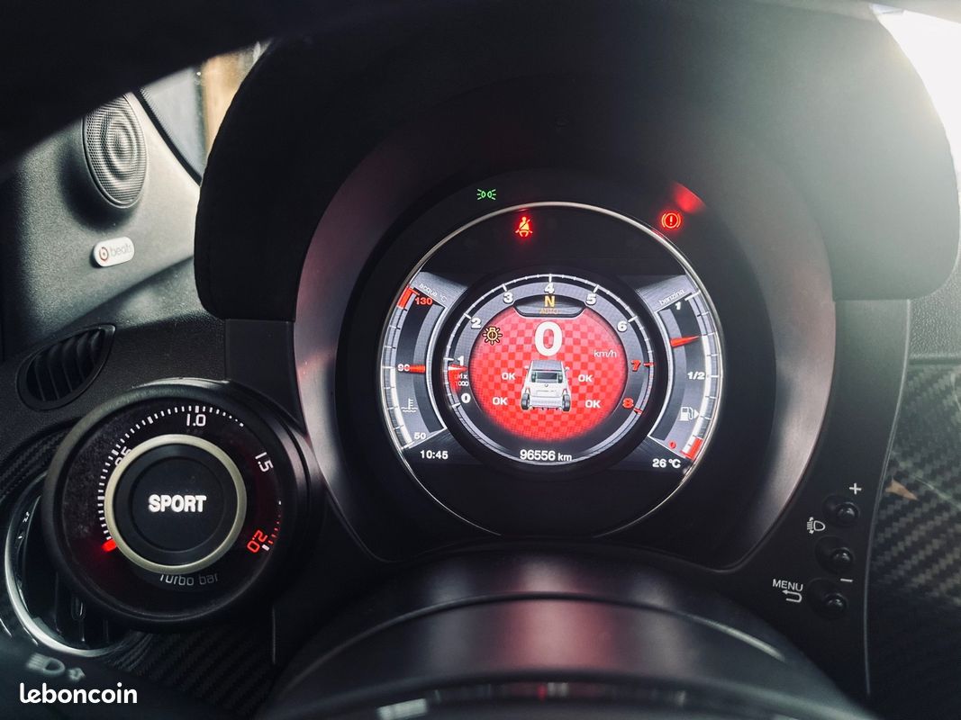 ABARTH 595 1.4 T-Jet 180 CH BVA Cabriolet Competizione Esseesse + ECHAPPEMENT AKRAPOVIC + PACK CARBONE + BEATS AUDIO + 1ERE MAIN + GARANTIE 12 MOIS (image 15)