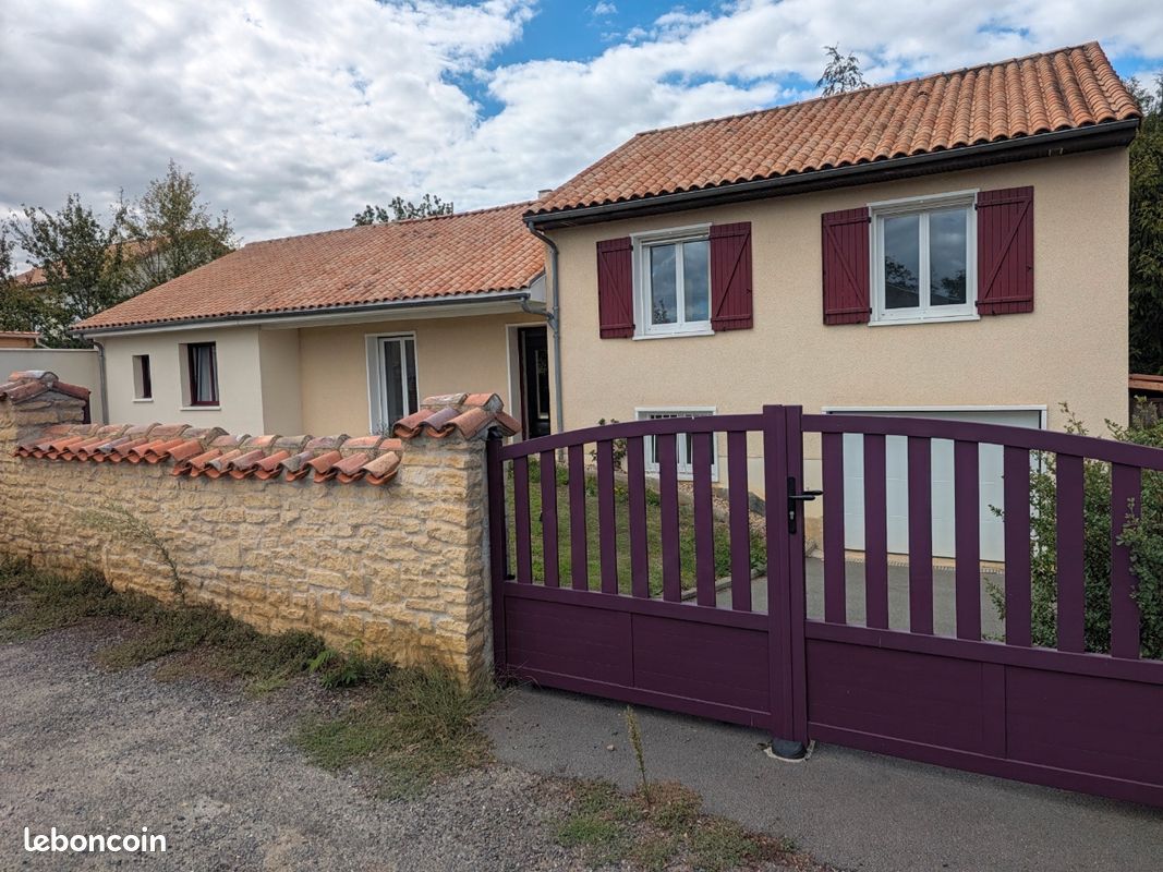 Maison 5 pièces 160 m² · à Nouaillé-Maupertuis · 160 m² · 320 000 €