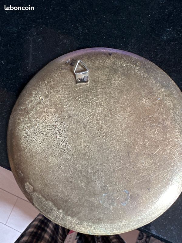 Petite plaque en bronze modèle floral (image 3)