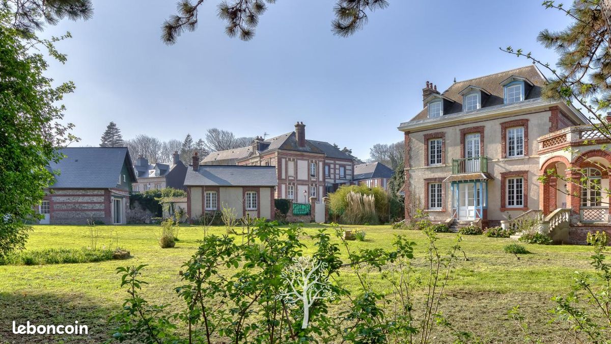 Maison 13 pièces 336 m² · à Saint-Valery-en-Caux · 336 m² · 699 000 €