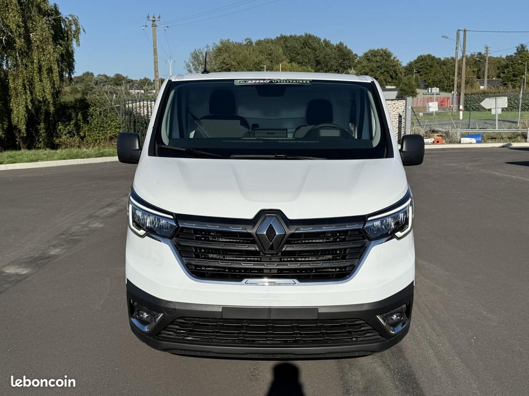 RENAULT TRAFIC L2H1 170CH BOITE AUTOMATIQUE STOCK DISPO prêt à partir - Achat direct ou lld (image 7)