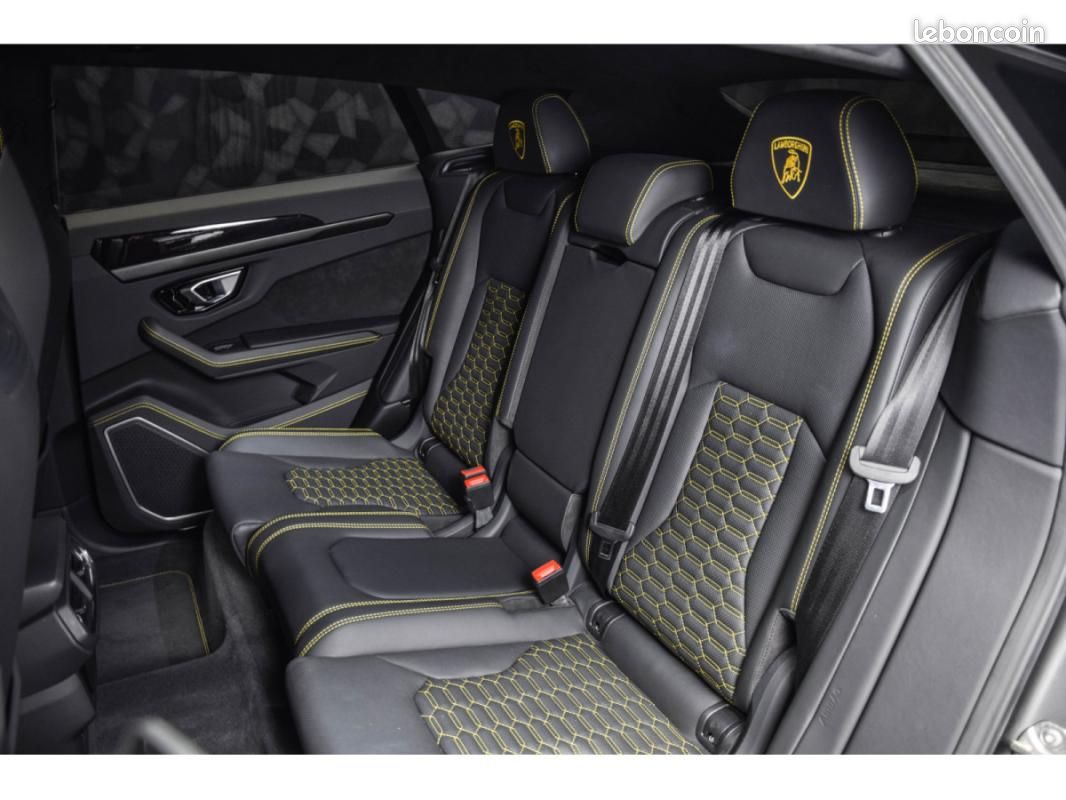 Lamborghini Urus V8 AKRAPOVIC - GRIGIO KERES / CAMERA 360 TOIT OUVRANT (image 12)