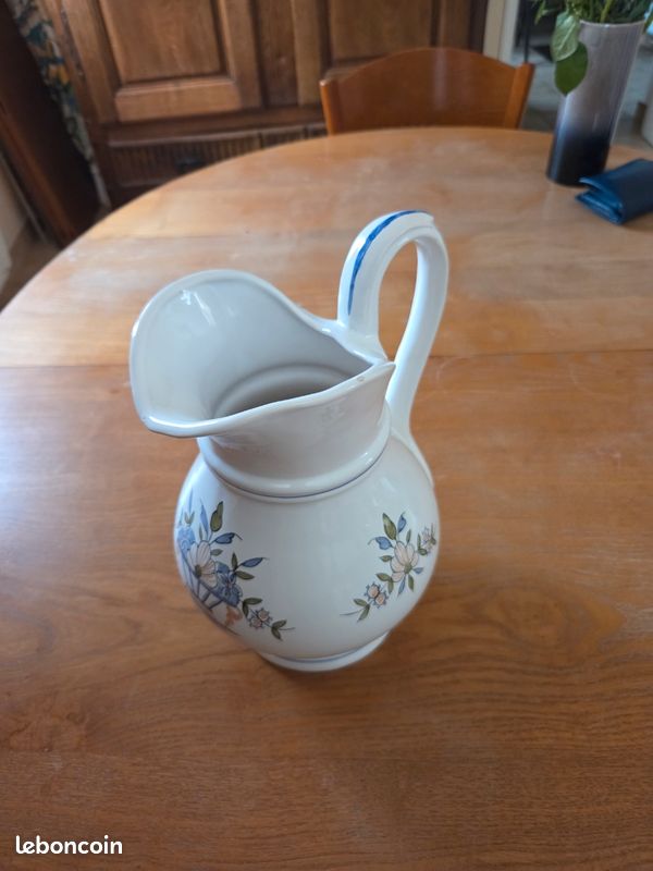 Vase avec anse (image 2)