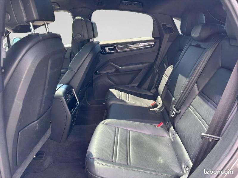 Porsche Cayenne Coupé 3.0 V6 462ch E-Hybrid (image 11)