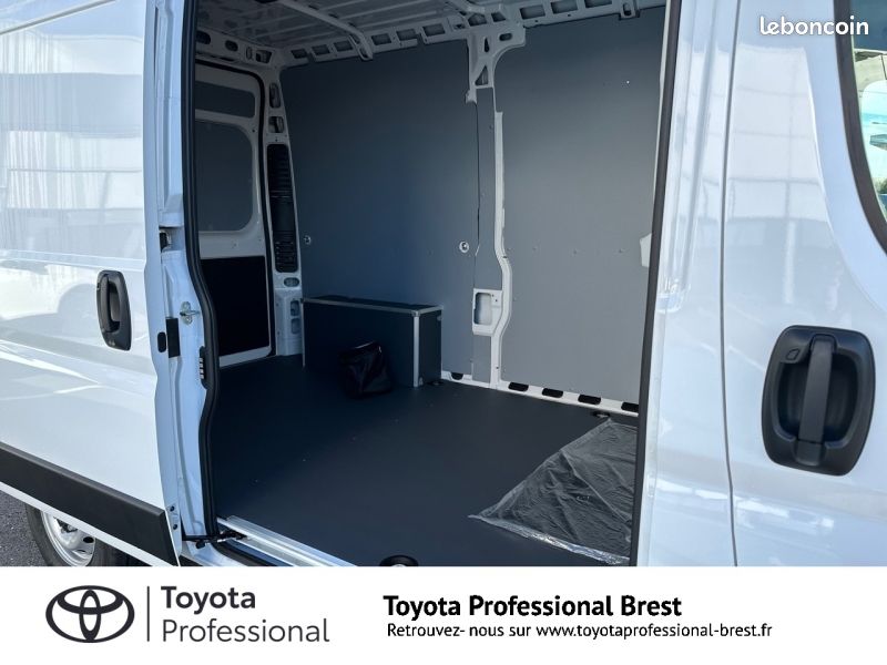 Toyota PROACE MAX Fg L2H2 3.3 140ch Start NG24 (image 21)