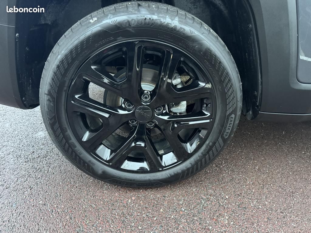 Jeep Renegade E-HYBRID 130 CH LIMITED 4X2 (image 16)