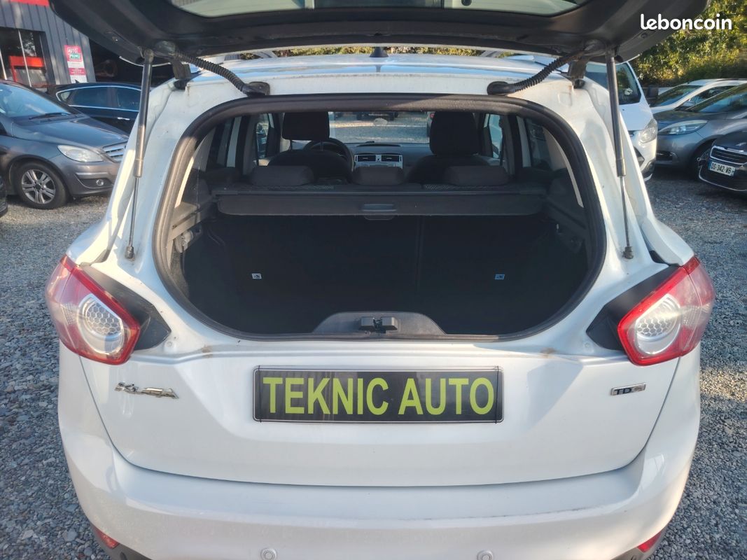 Ford kuga 2.0 Tdci 140 CV titanium (image 7)