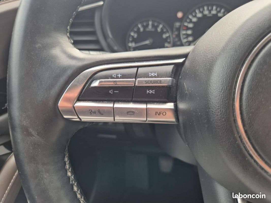 Mazda CX-30 2.0 e-SKYACTIV-X M-Hybrid 186ch 4x4 Exclusive Cuir Pure White Bose (image 18)