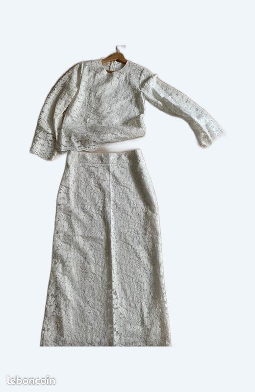 Ensemble haut et jupe (image 1)