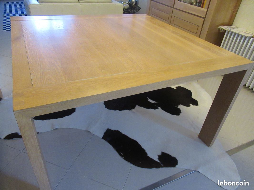 Table en chêne clair blanchi (image 1)