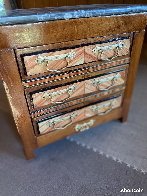 Armoire de poupée art déco années 50