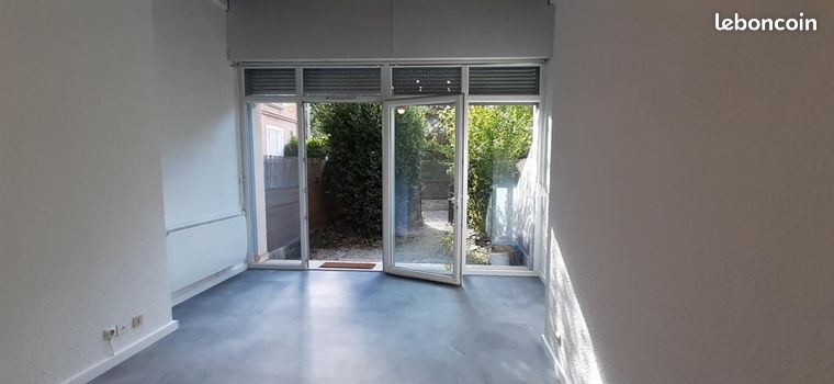 Studio 1 pièce 25 m²