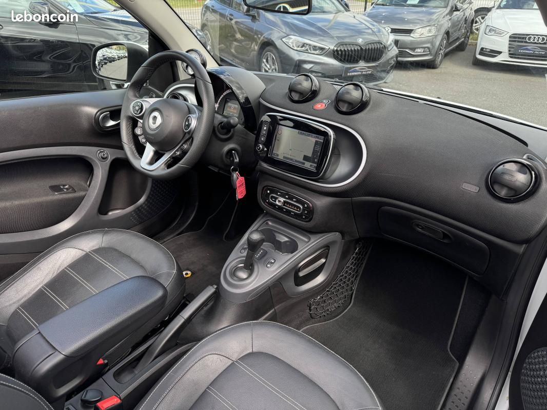 Smart ForTwo Cabriolet 90 PRIME GPS LED CUIR CLIM BVA (image 12)