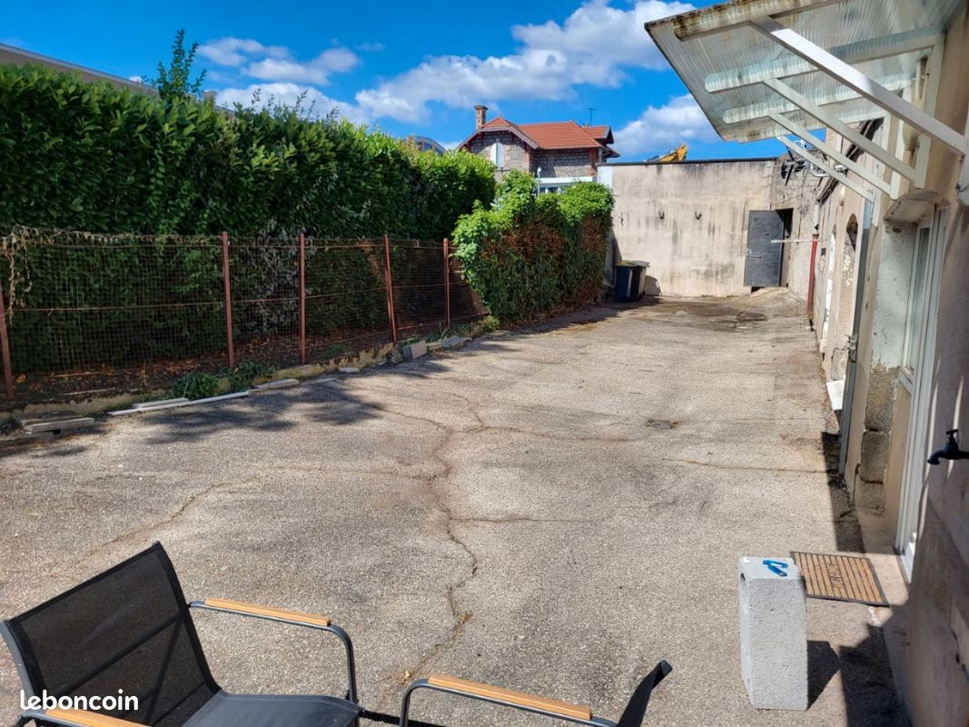 Appartement 3 pièces 103 m² · à Saint-Chamond · 103 m² · 750 €/mois