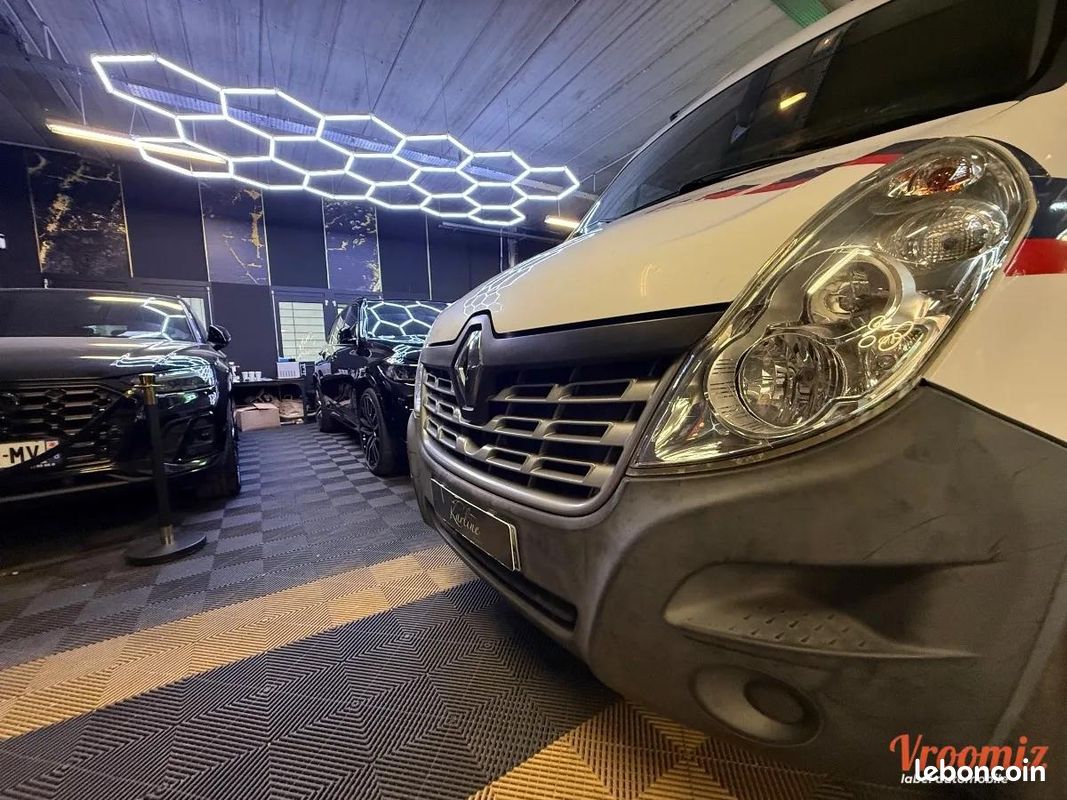 Renault Master Vu FOURGON 2.3 DCI 110 35 L2H2 GRAND-CONFORT I 7 PLACES - PRIX TTC (image 30)