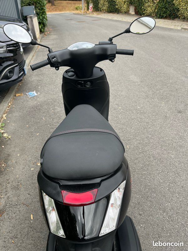 Scooter Piaggio zip 4T (image 3)