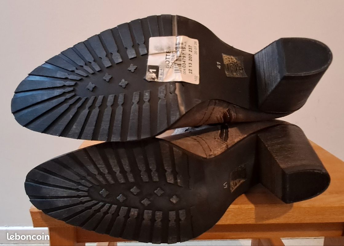Bottes en cuir neuves - Taille 41 (image 4)
