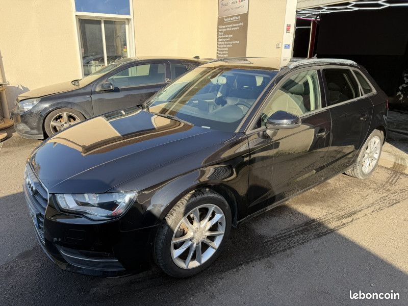 Audi A3 SPORTBACK 1.4 TFSI 140CH COD AMBIENTE S TRONIC 7 (image 4)