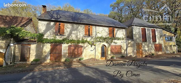 Maison 12 pièces 245 m²