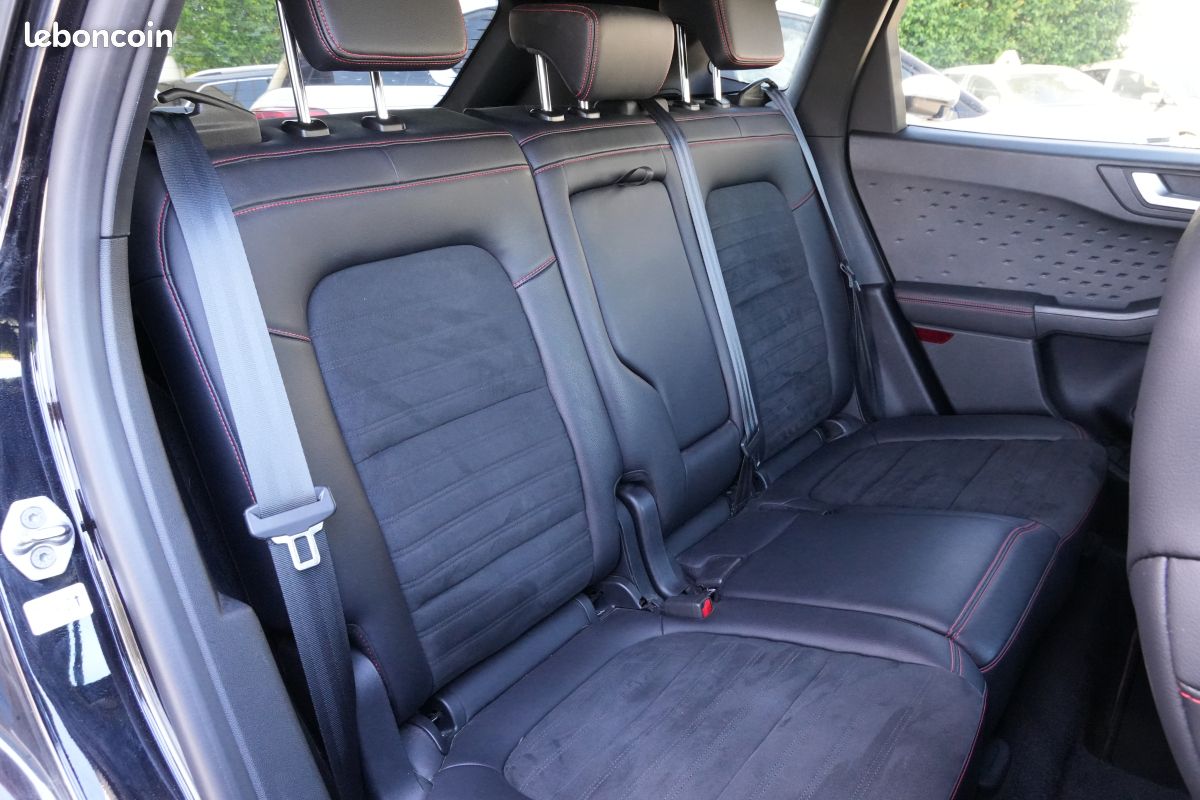 FORD Kuga III 1.5 ECOBLUE 120 ST-LINE X (image 27)