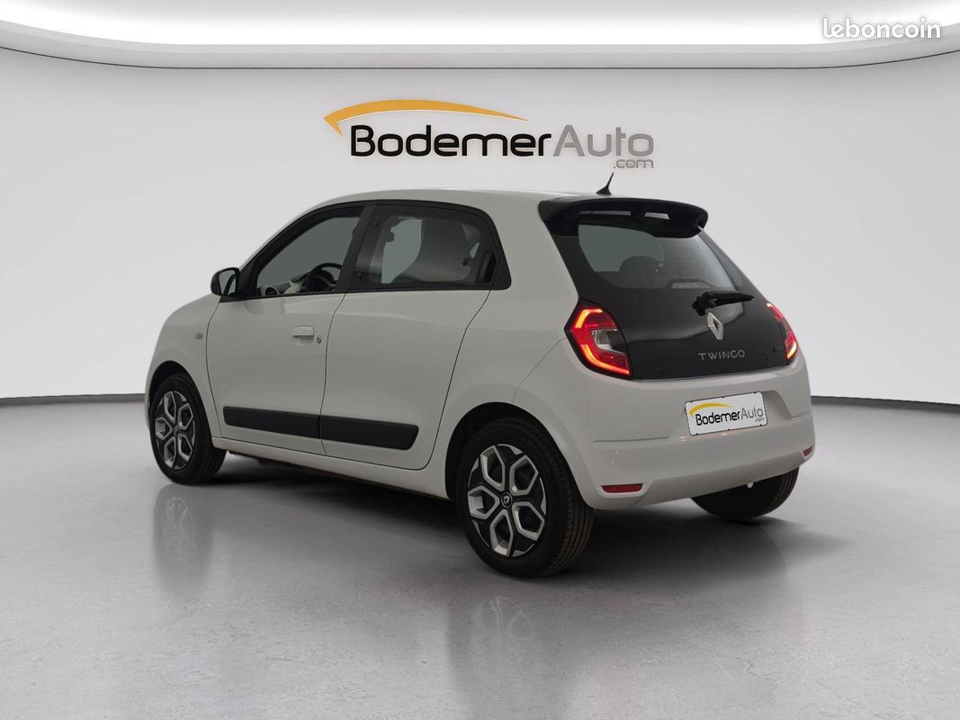 RENAULT Twingo III E-Tech Equilibre (image 3)