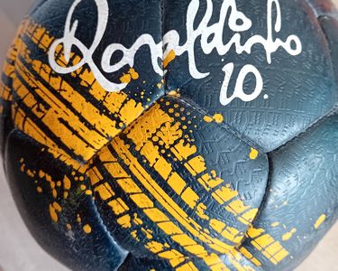 Peluche Ballon De Foot Ronaldinho – Numéro 10, Brésil, Orange, Neuf Sous Emballage
