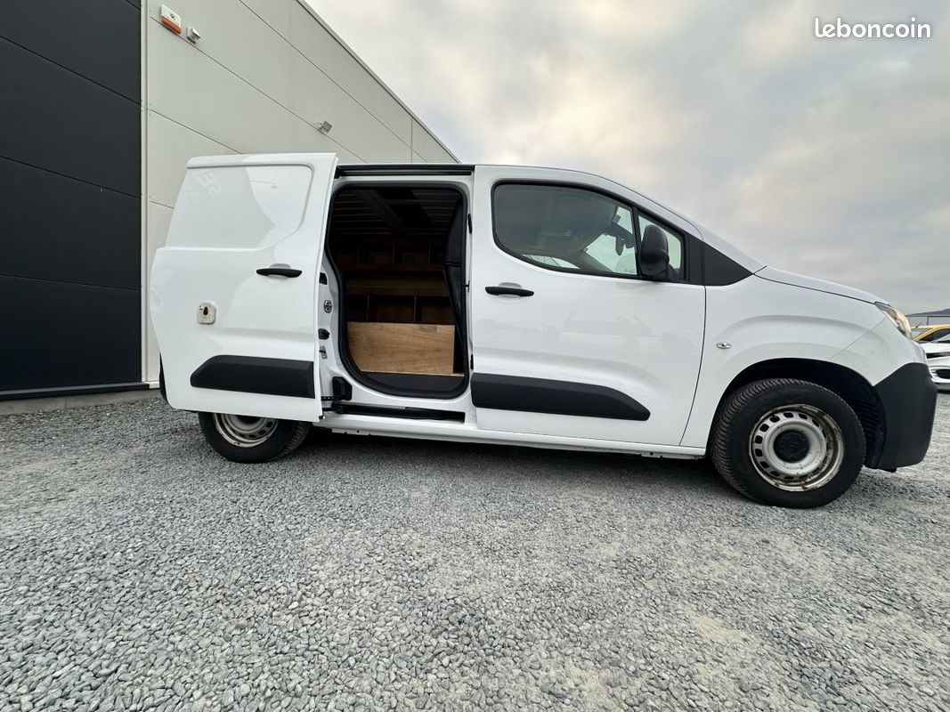 Citroën Berlingo (3) M 650kg BlueHDi 100 BVM Driver (image 23)