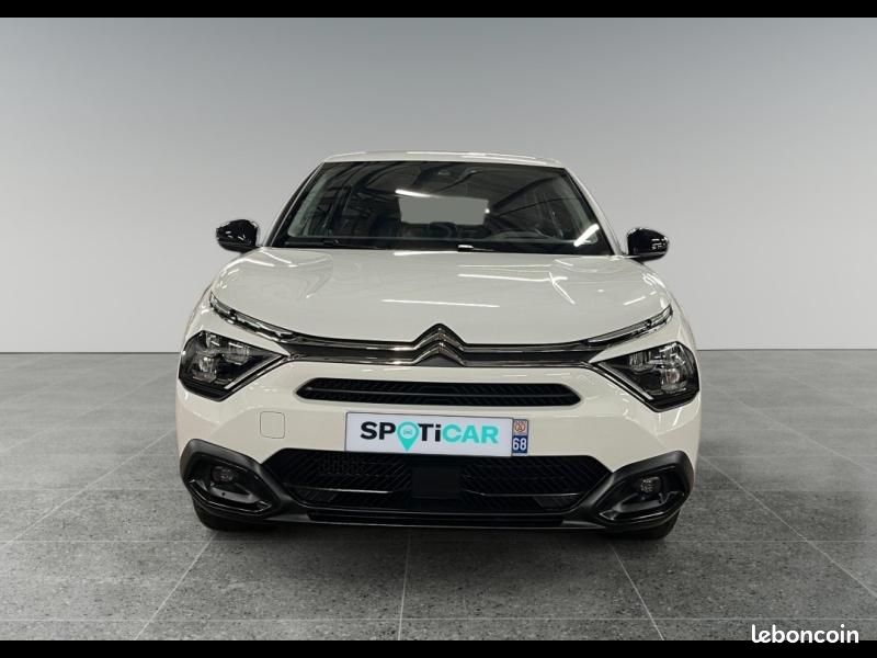 Citroen C4 Essence 130 Feel Pack EAT8 Caméra GPS CarPlay 1ère main (image 2)