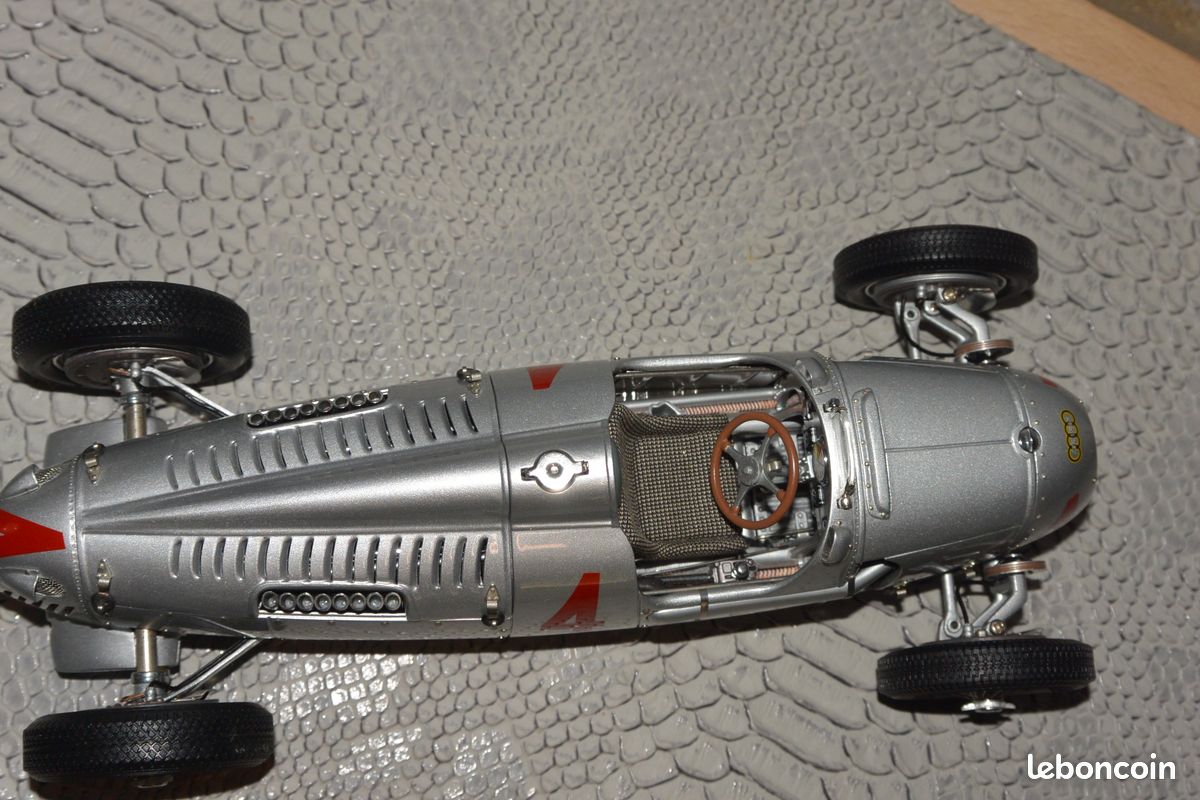 Auto Union Type C 1936 1/18 CMC - Miniature Collection Métal Gris