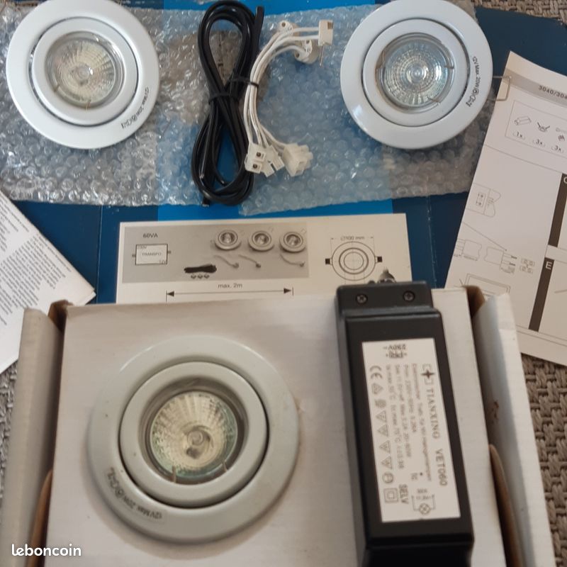 Spots à encastrer avec transfo et câblage - 3 unités de 20 watts - Neufs (image 2)