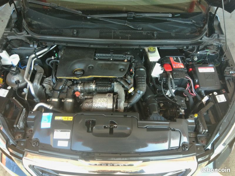 Peugeot 308 SW 1.6 BLUEHDI 120CH ALLURE S&S (image 21)