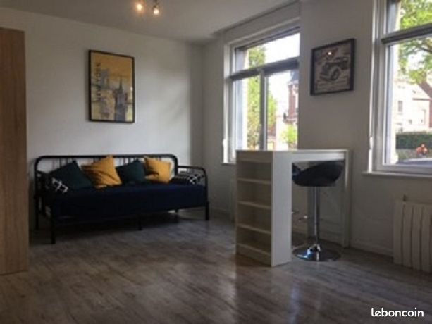 Studio 1 pièce 27 m²
