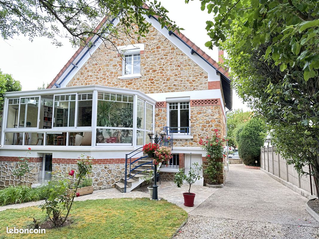 Maison 7 pièces 160 m² · à Vaires-sur-Marne · 160 m² · 750 000 €
