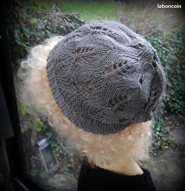 Bonnet maille ajourée gris (image 4)