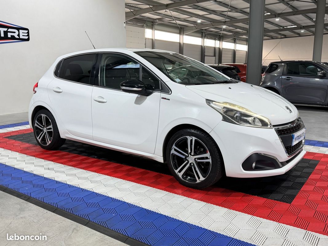 Peugeot 208 1.6 hdi 100 ch gt-line / radar de recul / carplay / clim auto / sieges bacquet / gps / garantie (image 3)
